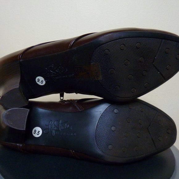 LifeStride Soft System Comfort Booties - Picture 4 of 6